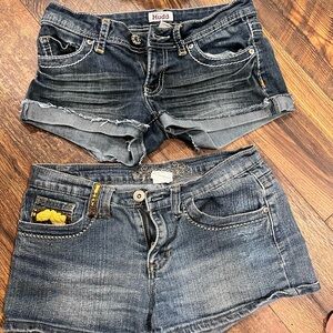 two pairs of jeans shorts mudd & unknown brand